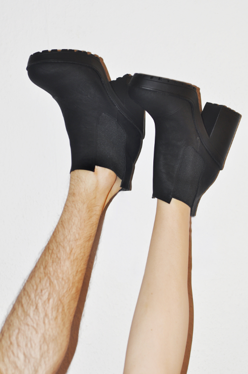 high heels, gender discrimination, front