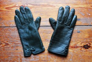 gloves story