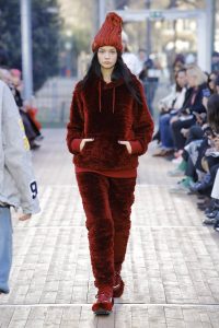 Undercover RunWay Fall 2018 Ready-To-Wear
